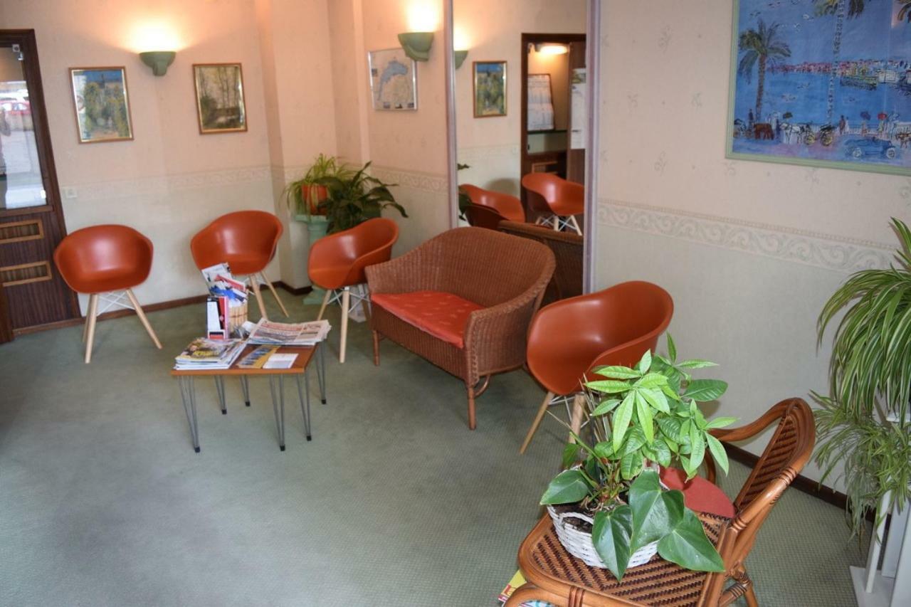 Hotel Le Soli Saint-Julien-en-Genevois Exterior foto
